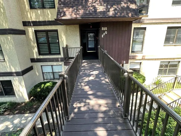 315 Shawmont Ave APT E, Philadelphia, PA 19128