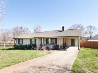 721 Poplar Springs Rd, Westminster, SC 29693