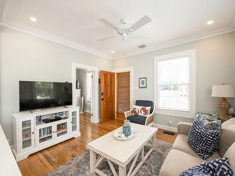903 Southard St — Photo 16