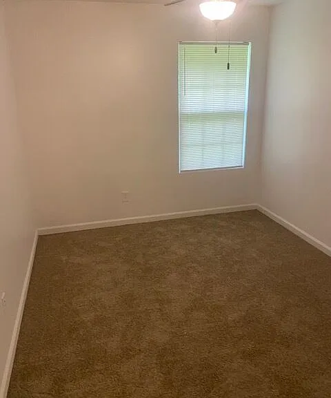 112 Chastain Cir — Photo 7