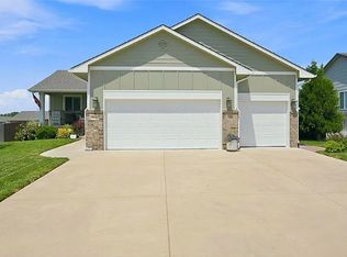 812 N Tyndall Ct, Derby, KS 67037