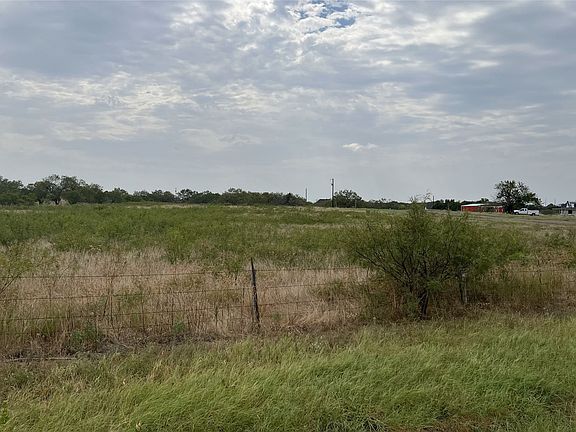 4th image of 980 Fm 455 E
