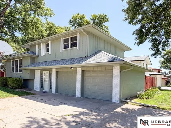 4847 S 107th St, Omaha, NE 68127