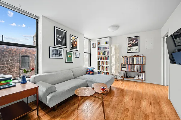 Rented by The Agency | media 1