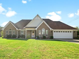 14 Castle Heights Dr, Cabot, AR 72023