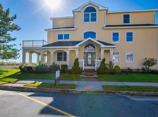 114 S Surrey Ave, Ventnor, NJ 08406