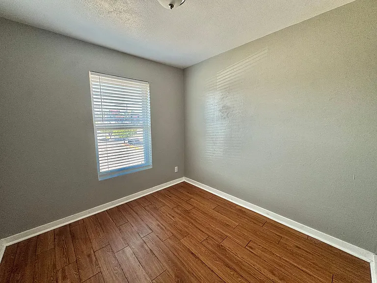 2030 NW 25th St #8 — Photo 15