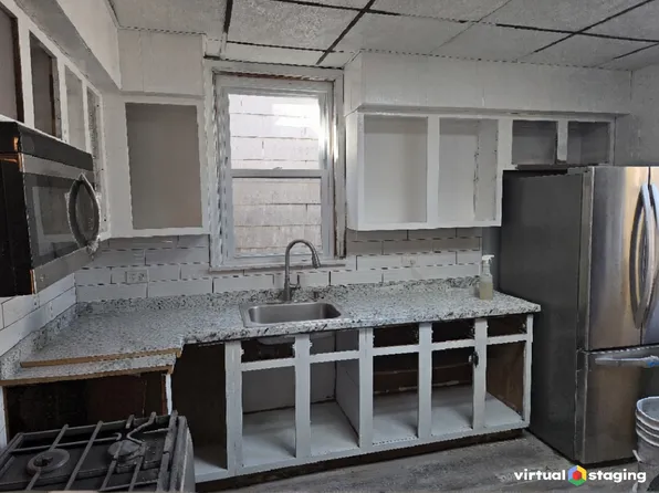 15 West 42nd Street image 2 of 4