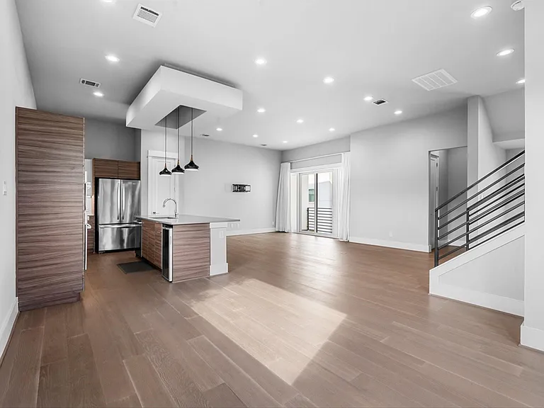 1621 Wheeler St #E — Photo 10