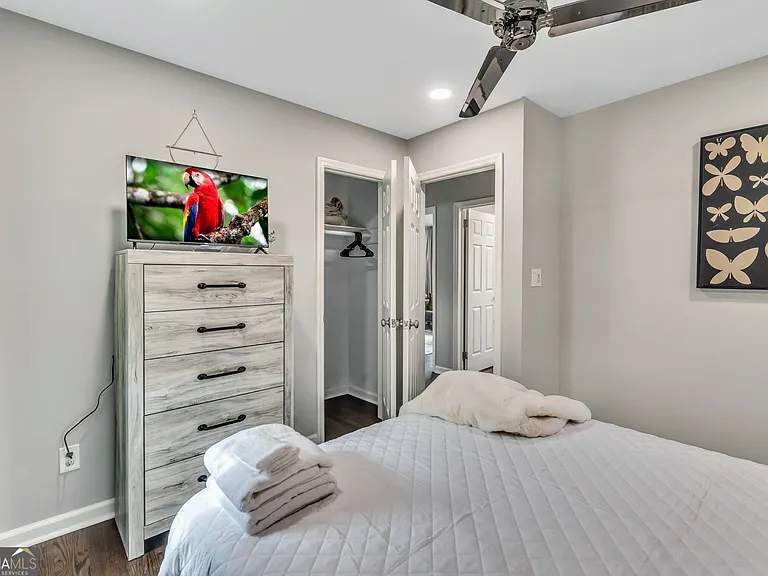 597 S Gordon Rd SW — Photo 18