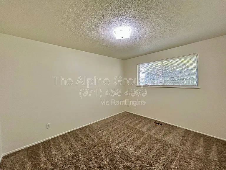 5595 SW Menlo Dr — Photo 34