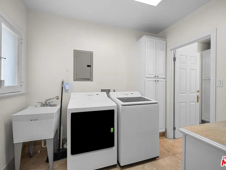 1231 S Saint Andrews Pl — Photo 15