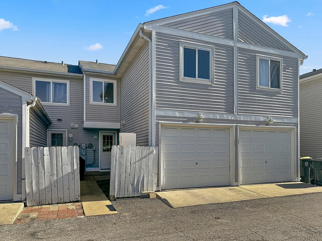 461 Meadow Green Ln photo 1