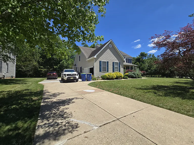 34 Margaret Dr — Photo 31