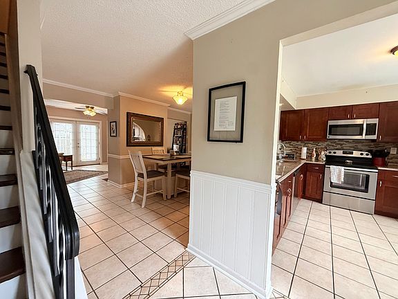 4th image of 605 Biltmore Dr