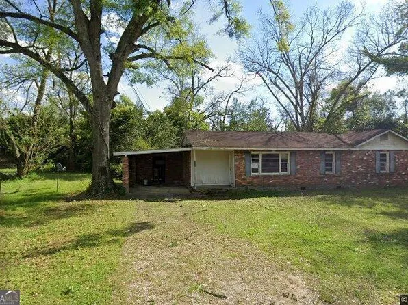 129 Proctor St SE, Pelham, GA 31779