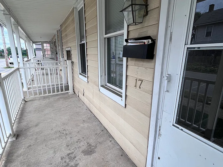 17 Poplar St — Photo 14