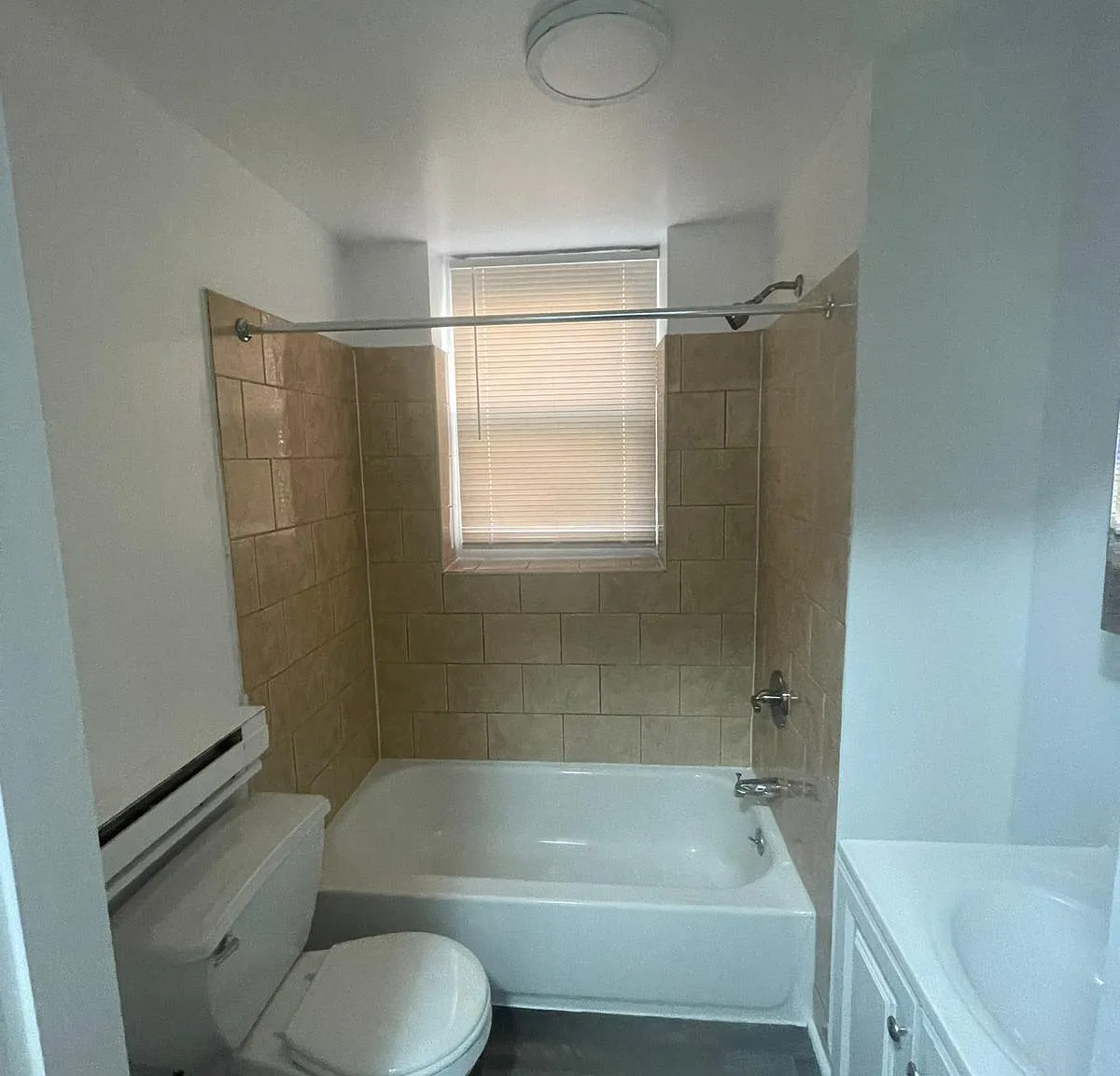 Studio, 400 sqft, $1,000 — Photo 2
