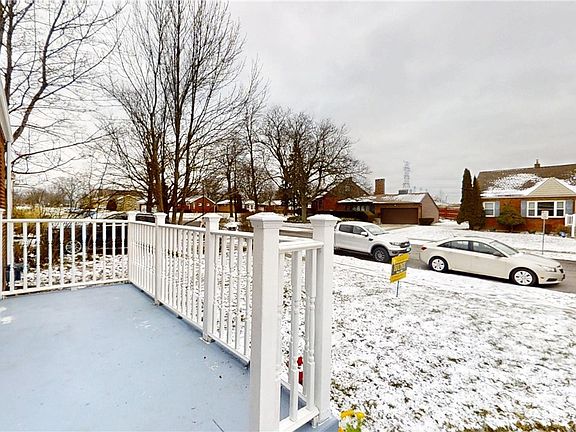 3rd image of 72 Birkdale Rd