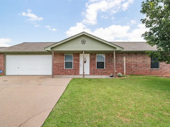 311 Kathy Ln, Granbury, TX 76049