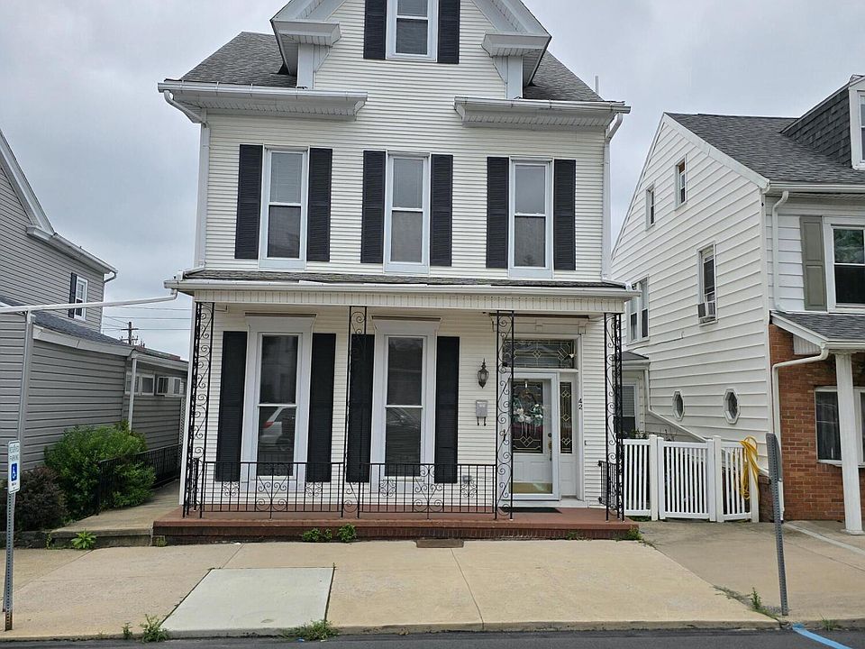 1st image of 42 S Hickory St