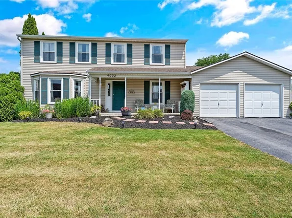 4002 Plum Yew Cir, Liverpool, NY 13090