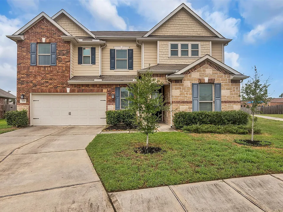20519 Pembridge Green Dr