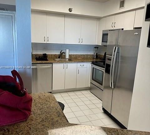 3rd image of 3300 NE 191st St APT 1010