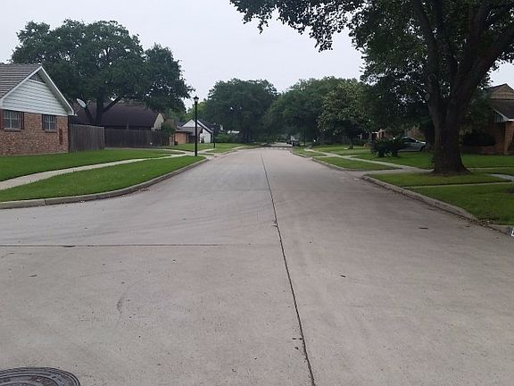 4th image of 3803 Woodvalley Dr