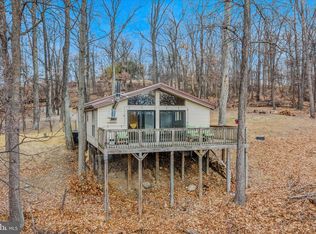384 Trapper Ridge Ln, Hedgesville, WV 25427