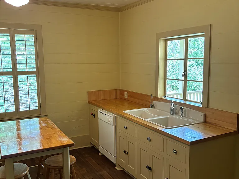 2113 Wood Acre Ln — Photo 8