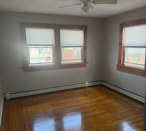 4th image of 224 Broad St #2L
