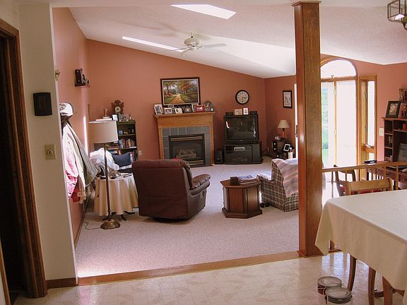 1st Floor Family Room