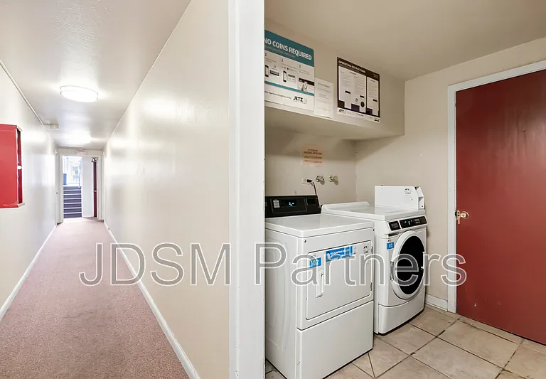 1415 N Pearl St #102 — Photo 12