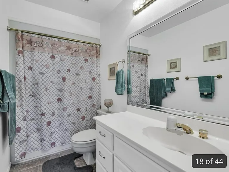 104 W Capricorn Dr #B — Photo 6