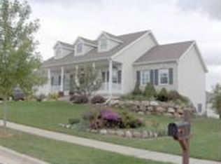 817 Levanger Ln, Stoughton, WI 53589