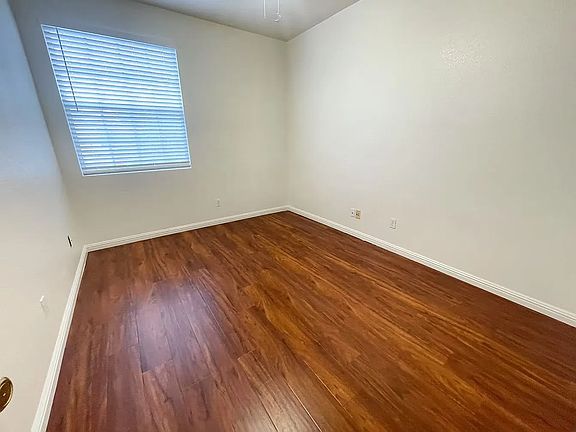 5th image of 5936 Wood Petal St