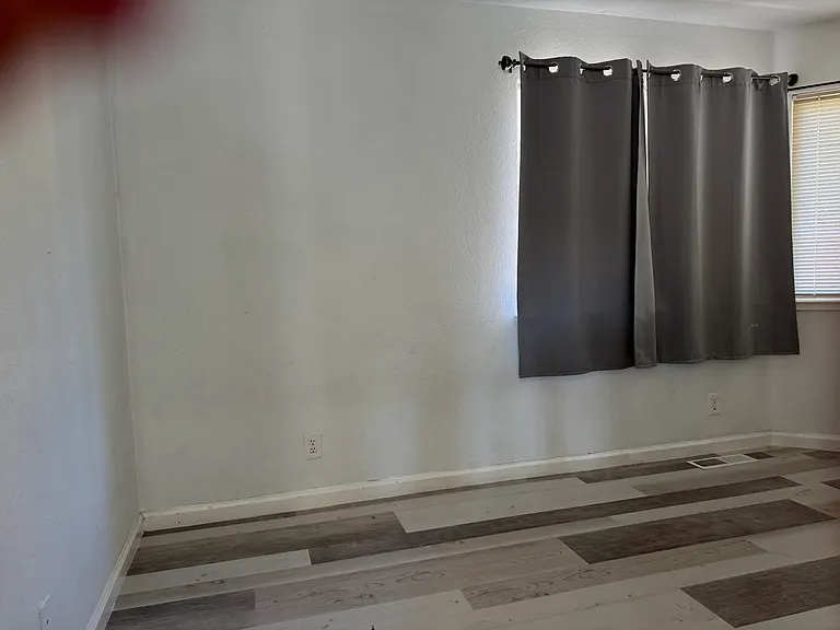 1453 High St — Photo 15