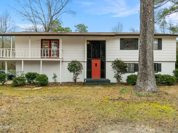 156 Balboa Dr, Hattiesburg, MS 39402