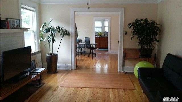 2nd image of 3362 164th St