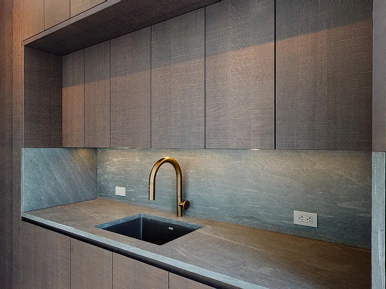130 William St #23D — Photo 5