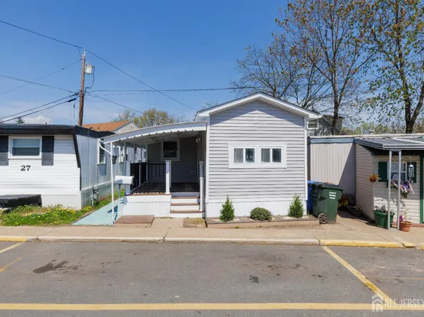 29 Freddie Ave, Avenel, NJ 07001