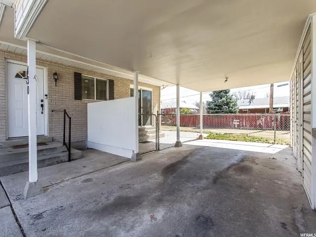 430 E 850 S — Photo 23