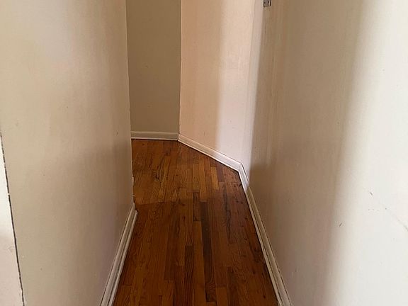 2nd image of 826 E 178th St #5E
