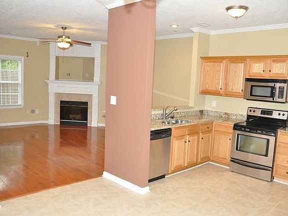 3rd image of 2208 River Park Ct