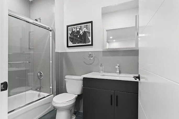 330 Cecil B. Moore Ave — Photo 10