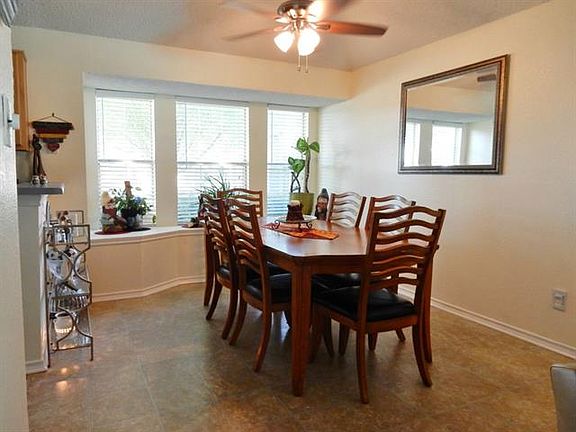 5th image of 10828 Pebblecreek Ct
