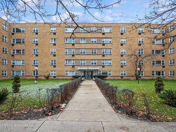 2nd image of 6160 N Damen Ave APT 311