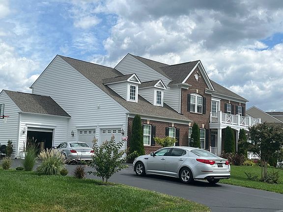 3rd image of 15775 Dorneywood Dr