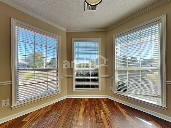 5th image of 6472 Daybreak Dr